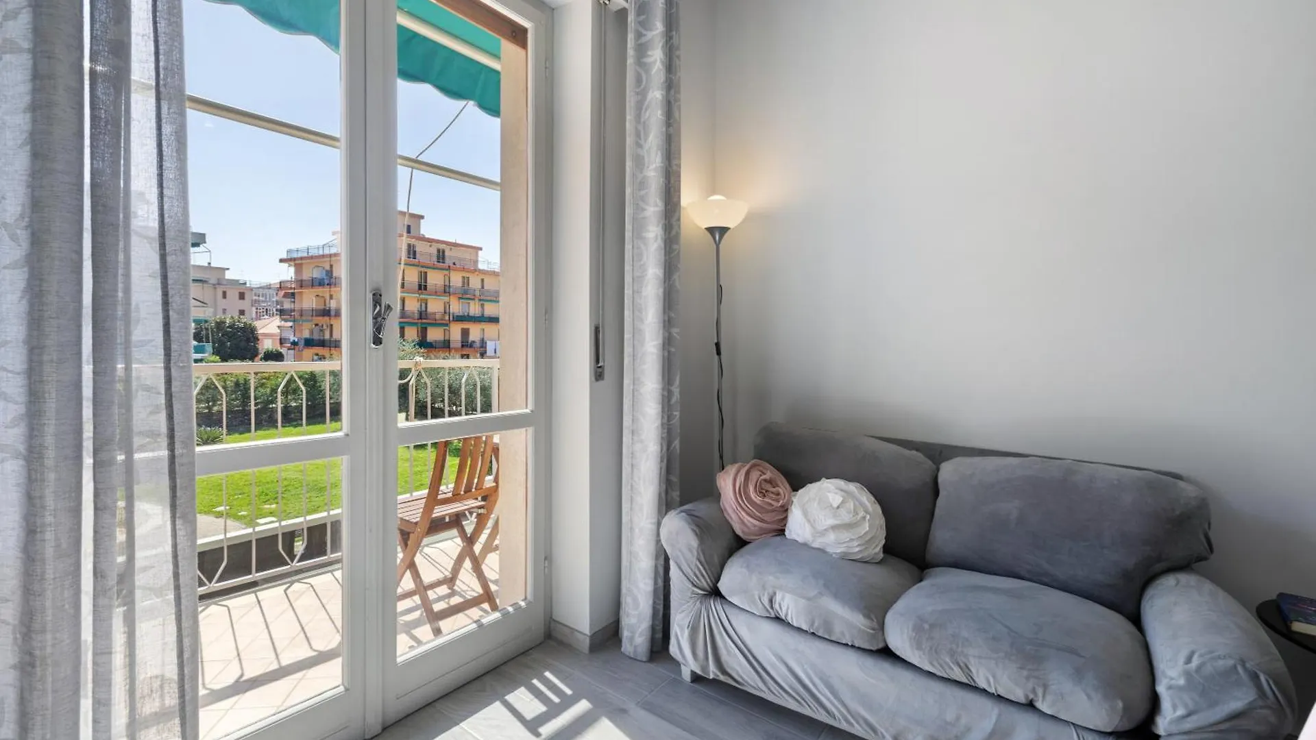 Giaely Apartment Borghetto Santo Spirito